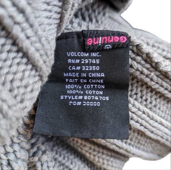 Volcom Brand Knit Sweater with Button Sleeves Super Soft Cotton Women's Size Med - Picture 15 of 15